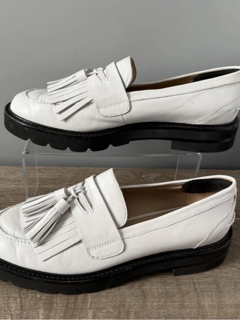 Stuart Weitzman White Leather Tassel Fringe Loafers with Black Lug Sole - Picture 1 of 3